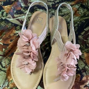 Brand new ✨ Material girl flats